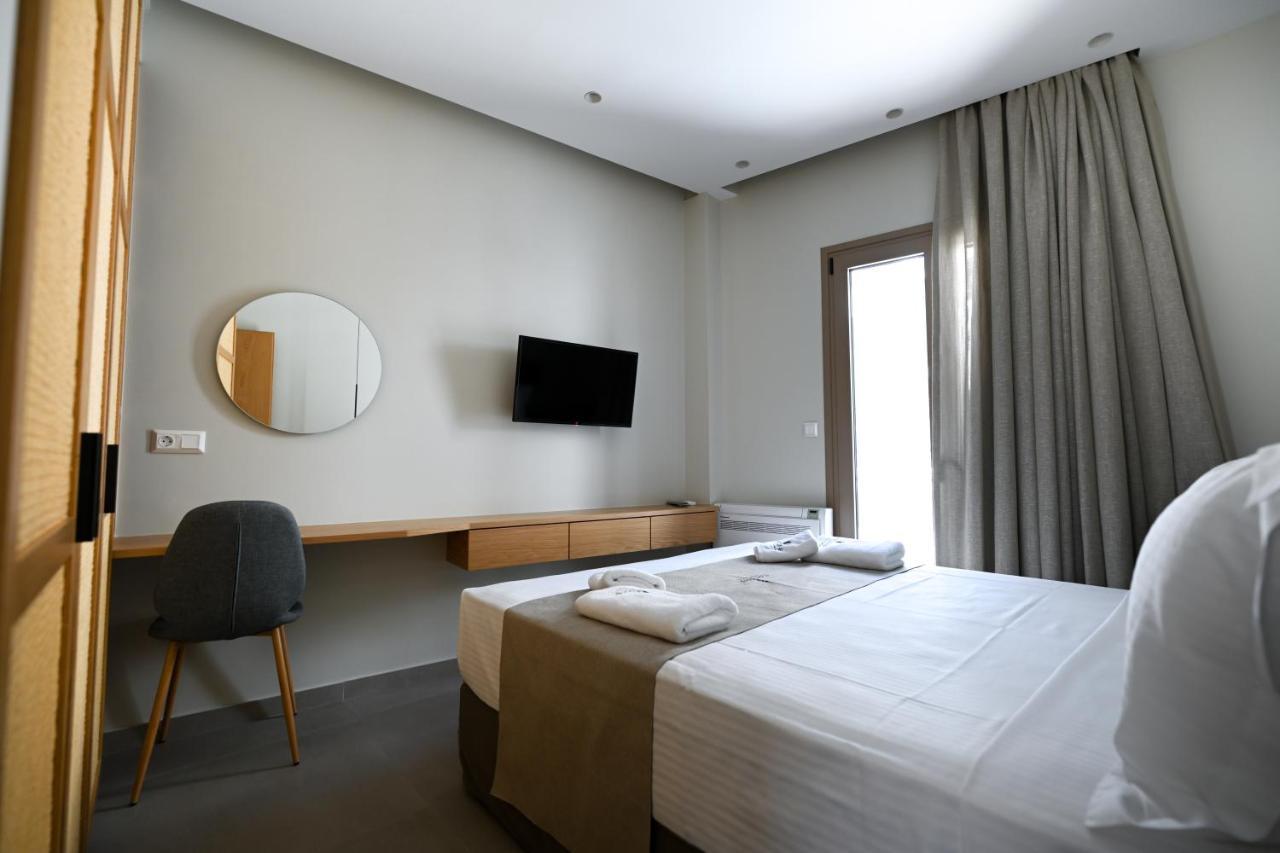Eumorphia Studios & Apartments Skiathos Town Bagian luar foto
