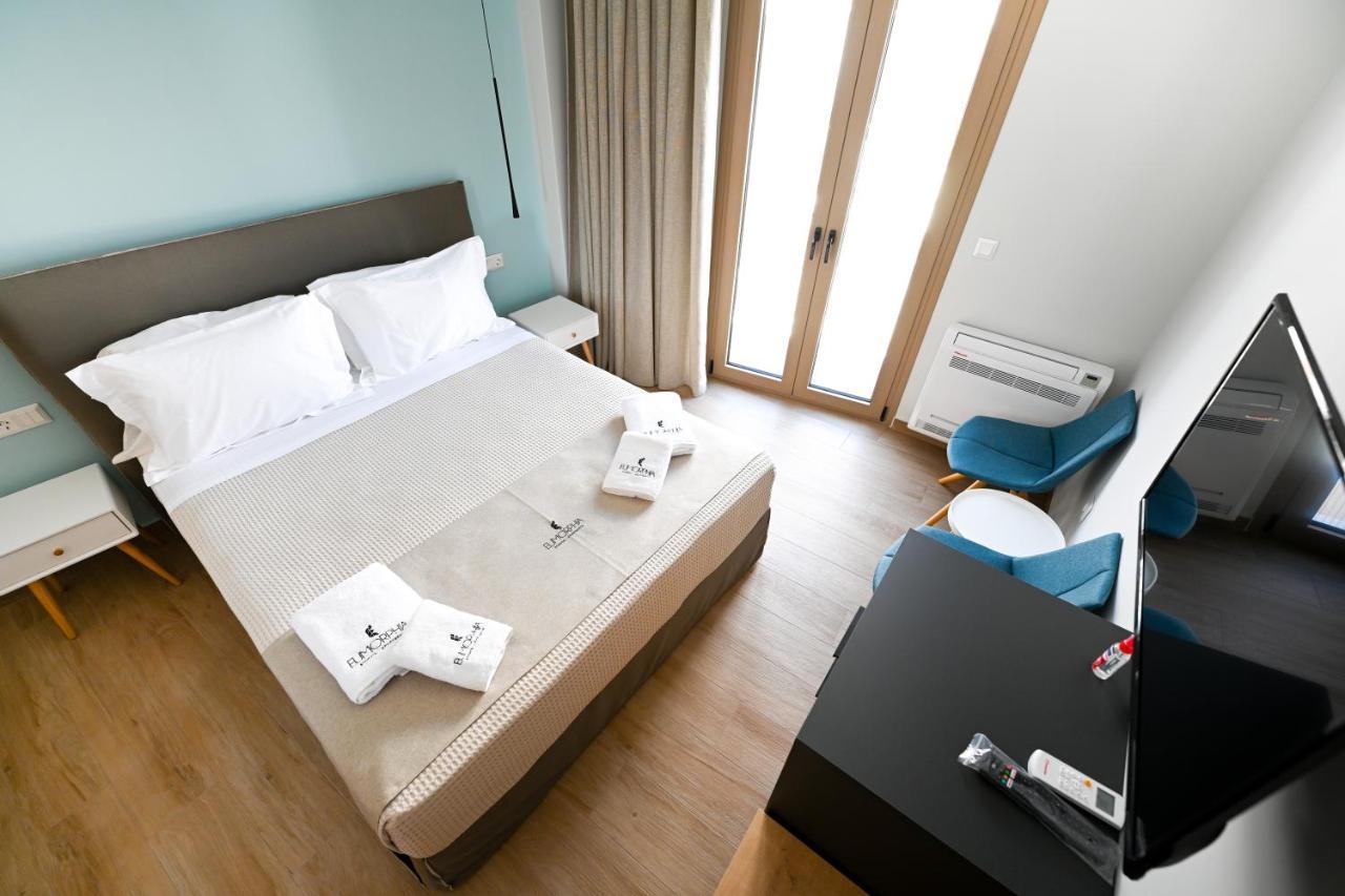 Eumorphia Studios & Apartments Skiathos Town Bagian luar foto