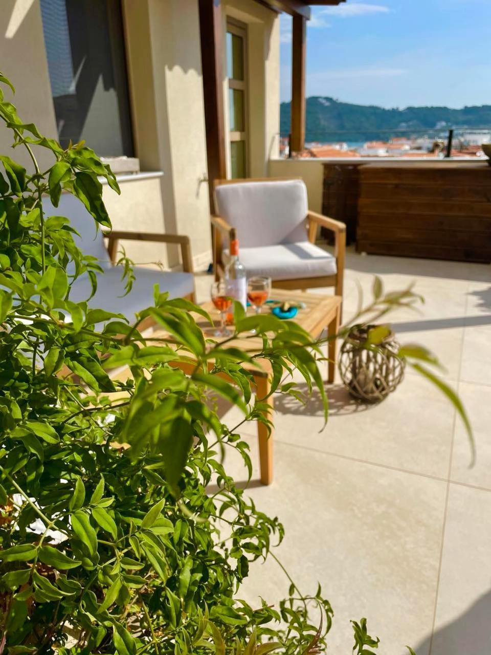 Eumorphia Studios & Apartments Skiathos Town Bagian luar foto