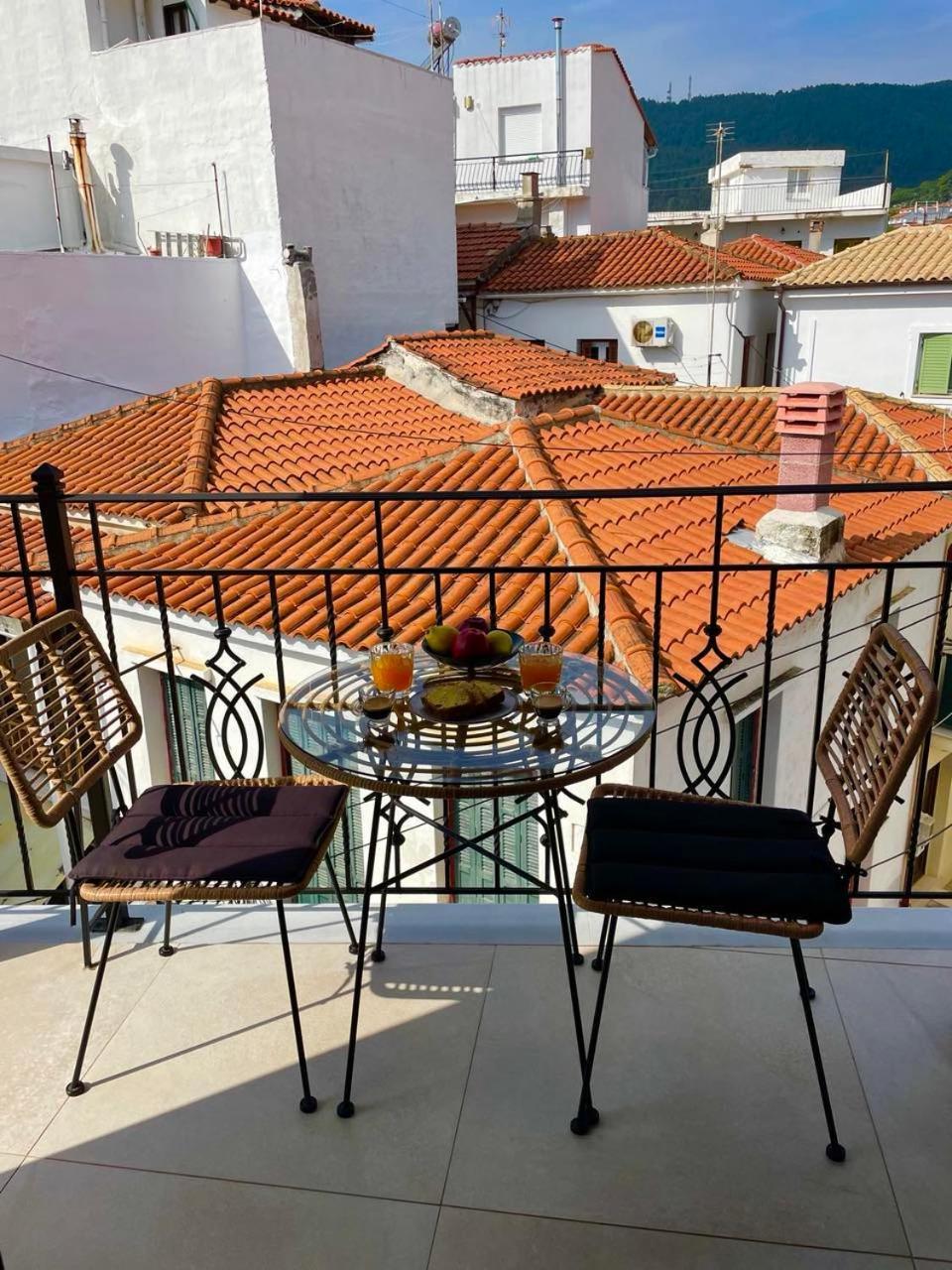 Eumorphia Studios & Apartments Skiathos Town Bagian luar foto
